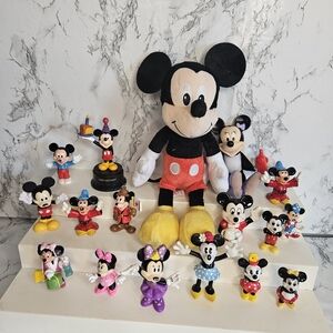Mickey And Minnie Mouse Figures Lot